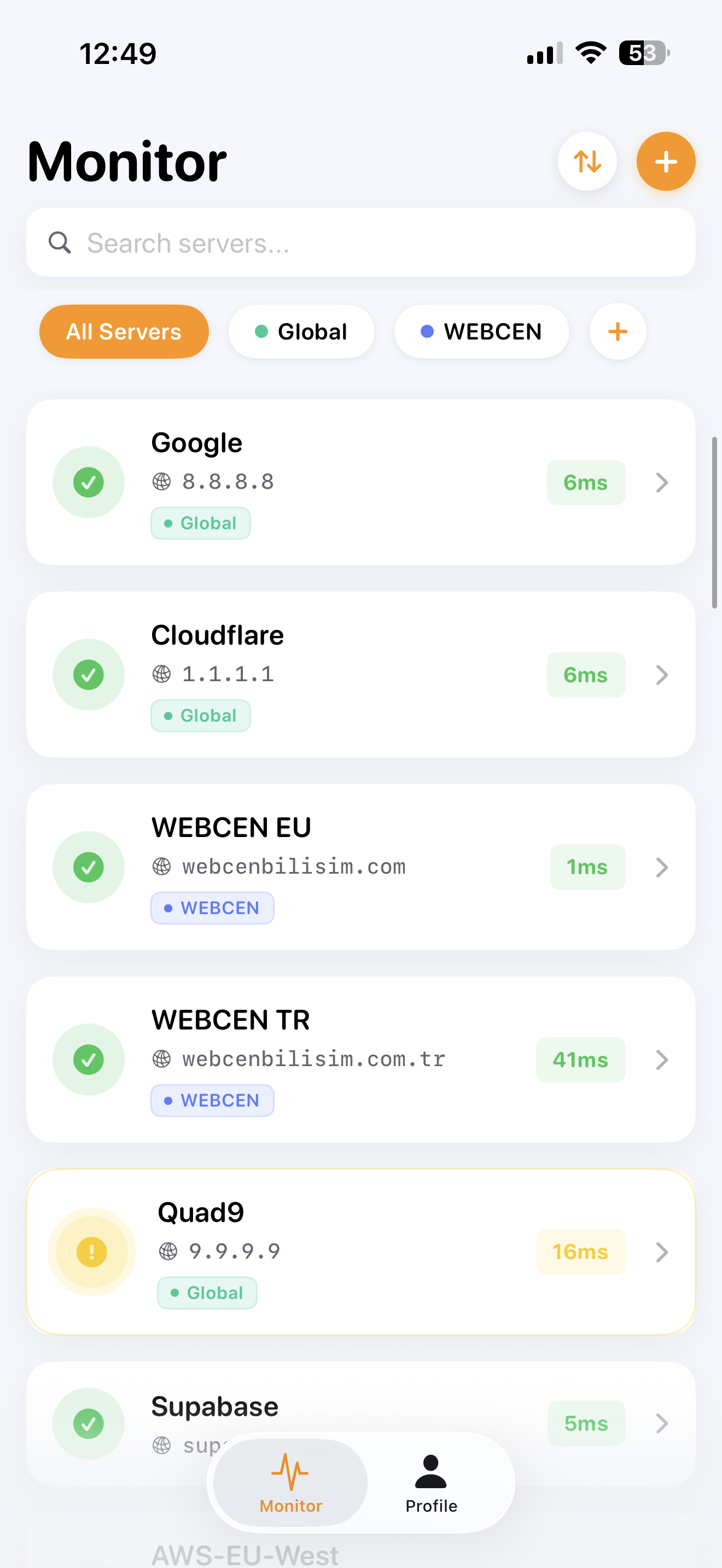 Pingstat iOS dashboard showing a list of monitored servers with status and latency
